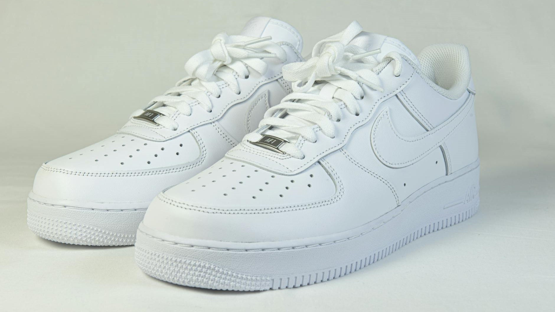 Comment enlever les plis sur ses Air Force 1 ?